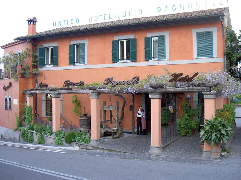 Albergo Lucia Pagnanelli Castel Gandolfo Exteriör bild