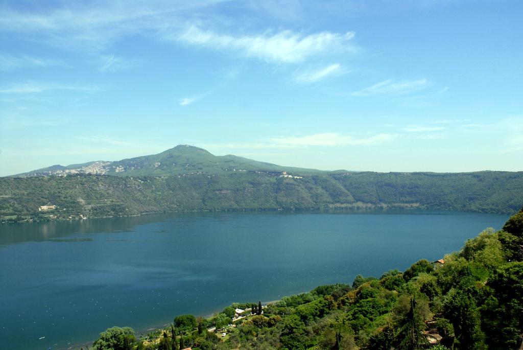 Albergo Lucia Pagnanelli Castel Gandolfo Exteriör bild